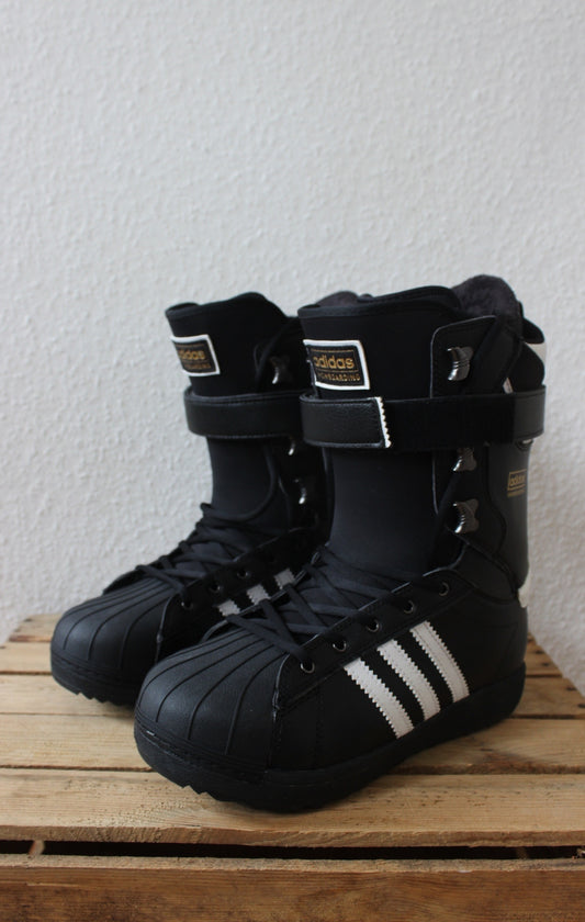 adidas Snowboarding The Superstar 2016 Snowboard Boots